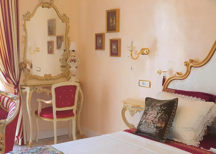 Fd Luxury Bed and Breakfast 4*