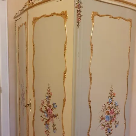 Oda ve Kahvaltı Fd Luxury Verona