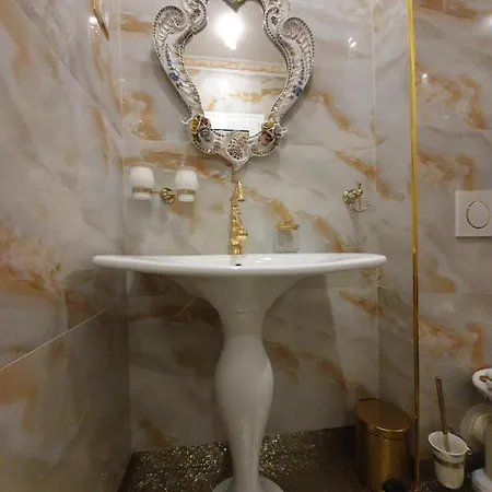 Oda ve Kahvaltı Fd Luxury 3*