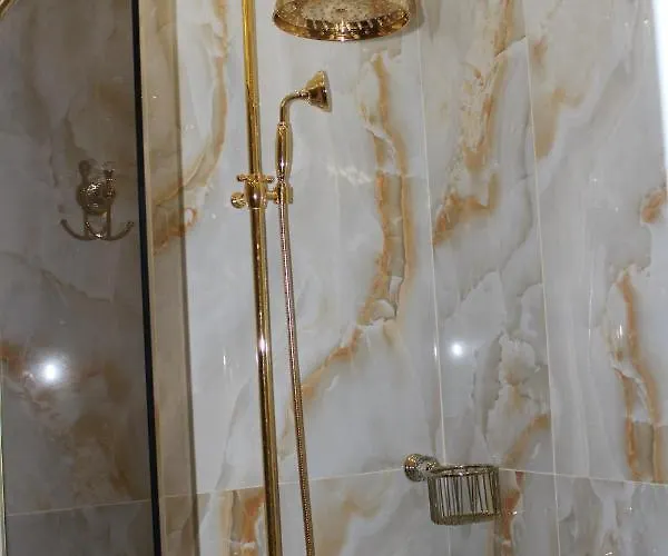 Oda ve Kahvaltı Fd Luxury Verona